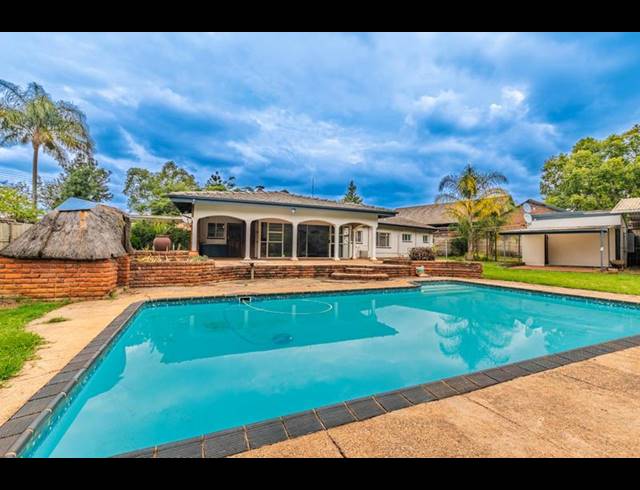 8 BEDROOM HOUSE FOR SALE IN CHASEDENE